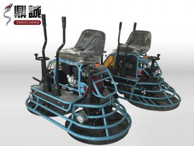 點(diǎn)擊查看詳細(xì)信息<br>標(biāo)題：雙盤(pán)駕駛式抹光機(jī) 閱讀次數(shù)：13045