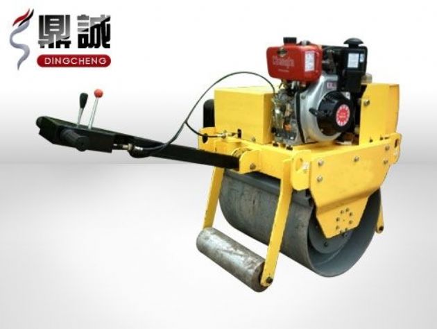 點(diǎn)擊查看詳細(xì)信息<br>標(biāo)題：重型手扶式單鋼輪壓路機(jī) 閱讀次數(shù)：13798